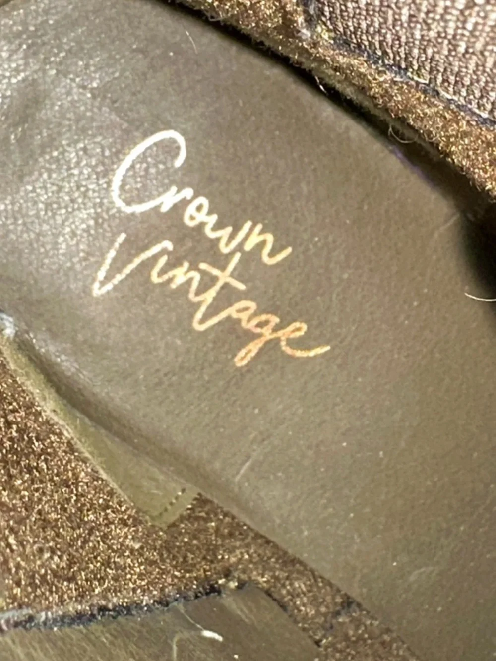 Crown Vintage Women's Olive Ankle Boots - Size 8.5
